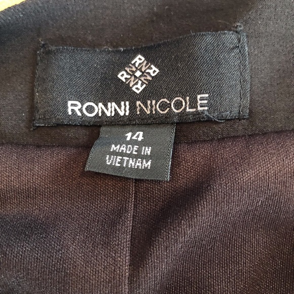 Gorgeous!!! EUC Ronni Nicole multi colored print dress size 14 - Picture 5 of 9